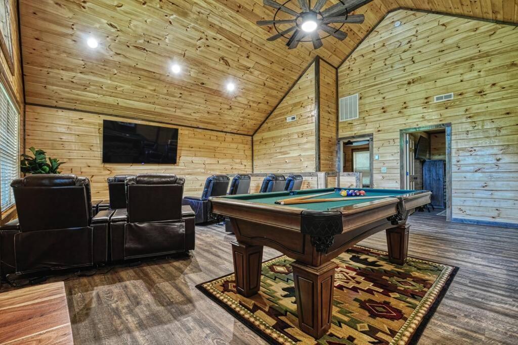 Adventure Retreat/Cabin/Pool+Hot Tub/Game Room+Theater セバービル エクステリア 写真