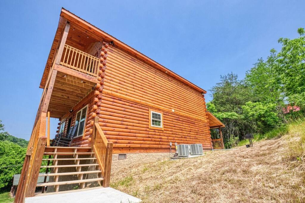 Adventure Retreat/Cabin/Pool+Hot Tub/Game Room+Theater セバービル エクステリア 写真