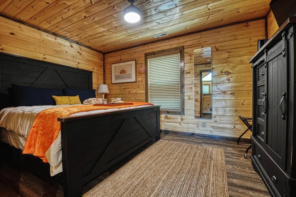 Adventure Retreat/Cabin/Pool+Hot Tub/Game Room+Theater セバービル エクステリア 写真